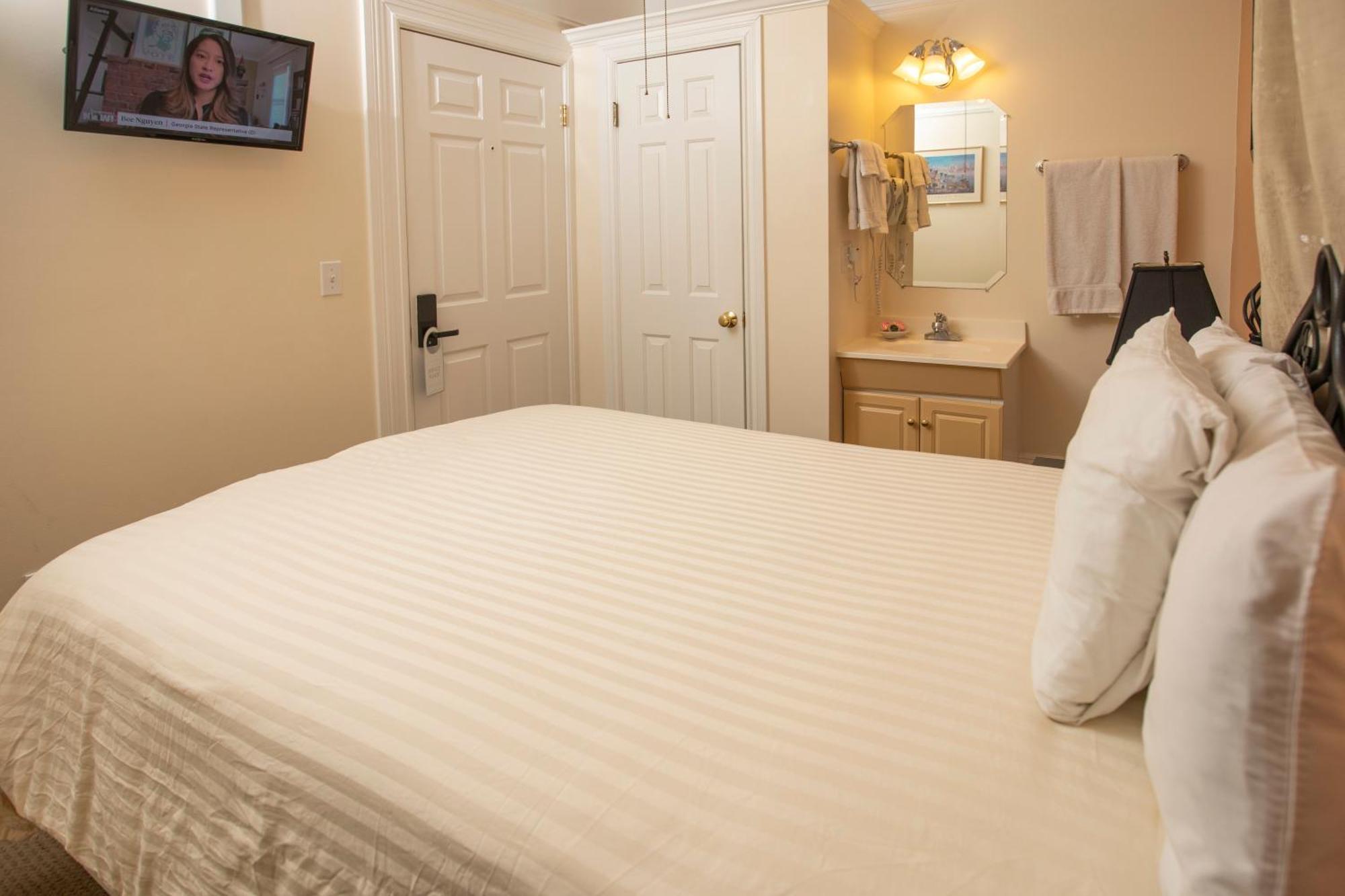 Hayes Valley Inn San Francisco Room photo