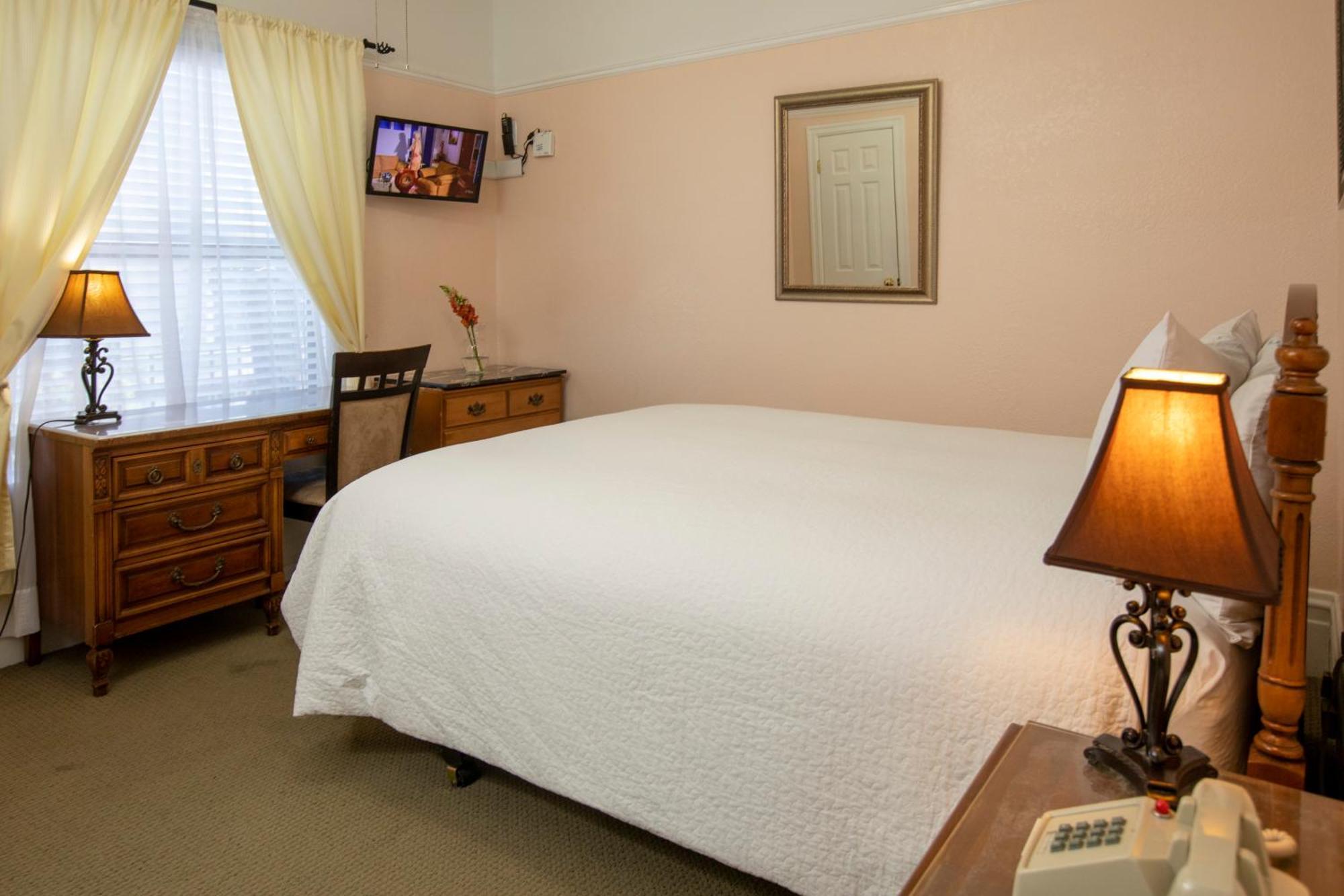 Hayes Valley Inn San Francisco Room photo